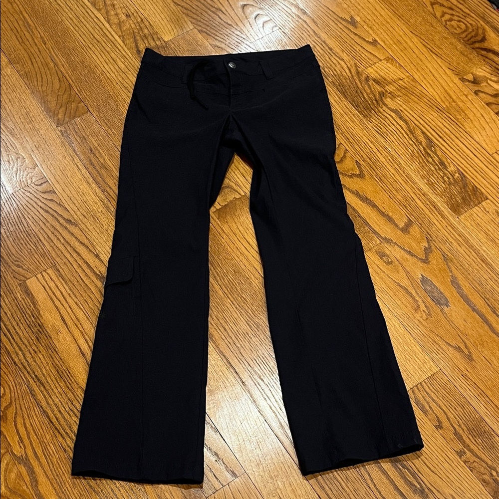 Athleta Dipper Cargo Hiking Pants Khaki charcoal color women size 6